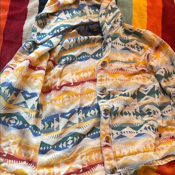 Pendleton Geometric Patterned Garment - Picture 3 of 3